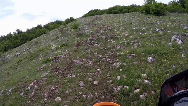 Пробили картер КТМ 690, подъем на Караби Яйла смотреть онлайн