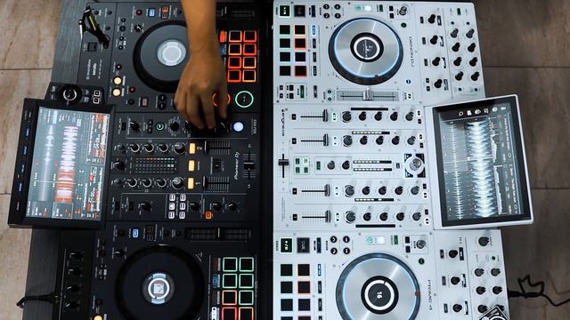 Xdj Rx3 Vs Denon Prime 4 ¿Cuál Es Mejor?