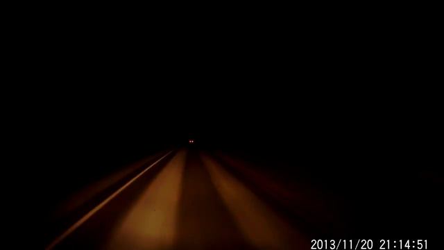 Гирлянда на дороге Тюмень-Ялуторовск, между Винзилями и Богандинским смотреть онлайн