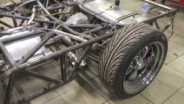 Chevy 3100 V8 на пространственой раме и многорычажной подвеске: Первый запуск... смотреть онлайн