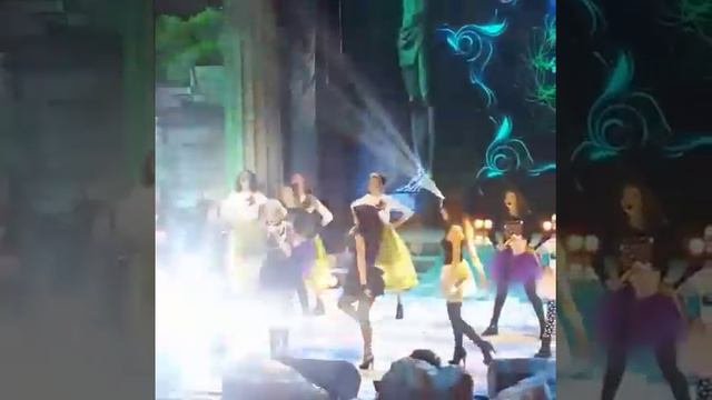 Винтаж - детская церемония Kinder 2016 (Кто хочет стать королевой) смотреть онлайн