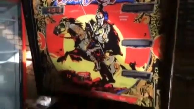 Black Knight na Pinball Mania смотреть онлайн