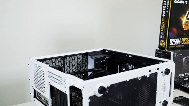 Fractal Design Focus G Build Can I Build A PC in 1 Hour? смотреть онлайн