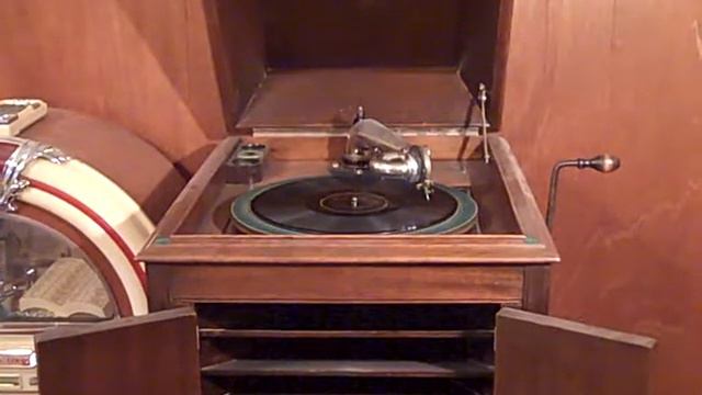 GOLDEN GATE CALIFORNIA RAMBLERS - GEORGIA ROSE - ROARING 20'S VICTROLA смотреть онлайн