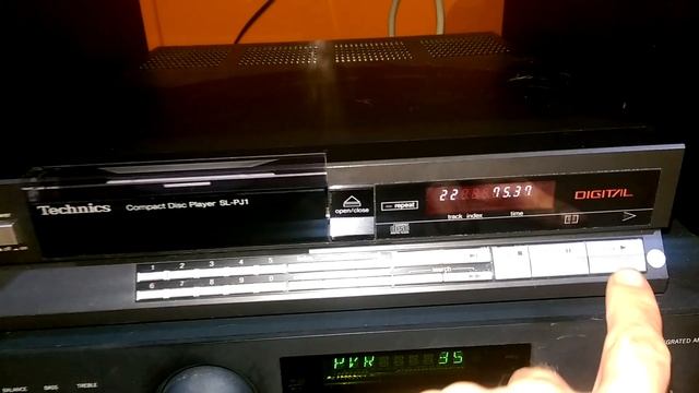 RARE CD PLAYER TECHNICS SL-PJ1 смотреть онлайн