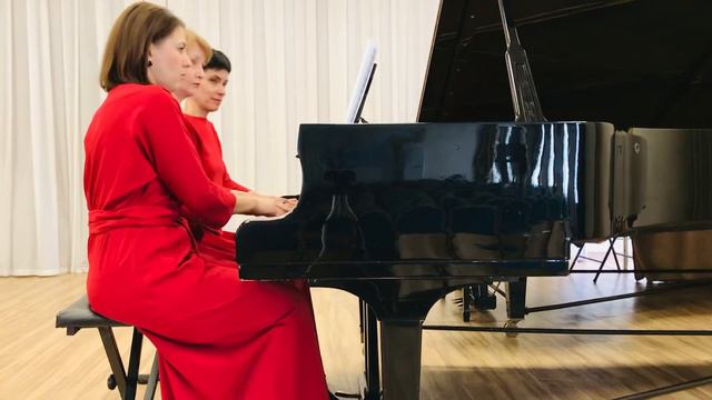 «Поклонимся великим тем годам» смотреть онлайн