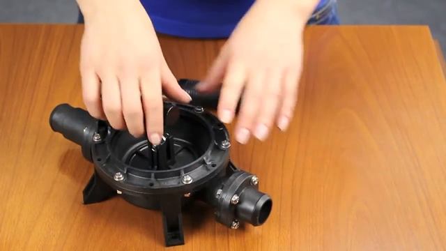 Ручная водооткачивающая помпа TMC смотреть онлайн