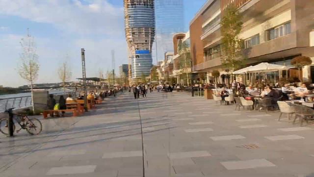 Galerija Beograd: Šetnja sa najboljim prijateljima смотреть онлайн