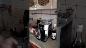 Как приготовить кофе Латте на кофемашине DeLonghi Magnifica S ECAM 21.117.SB