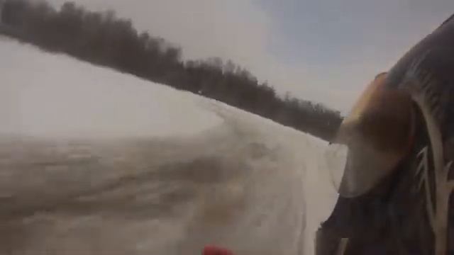 KTM 690 ENDURO НА ЛЬДУ. смотреть онлайн