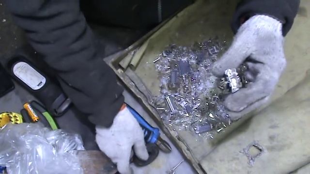 Как найти золото в Радиолампах смотреть онлайн