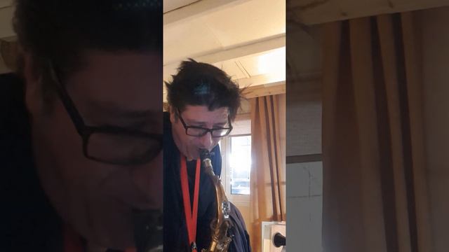 non sei Soli .sax смотреть онлайн