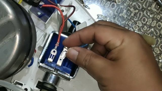 How to replace philips steam iron water pump GC8616 смотреть онлайн
