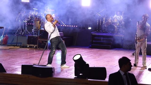 Miri Yusif və Qaraqan - Küçələrə Su Səpmişəm (Yaşıl Teatr 2014) смотреть онлайн