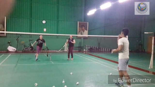 Natasha Sass in badminton actions смотреть онлайн