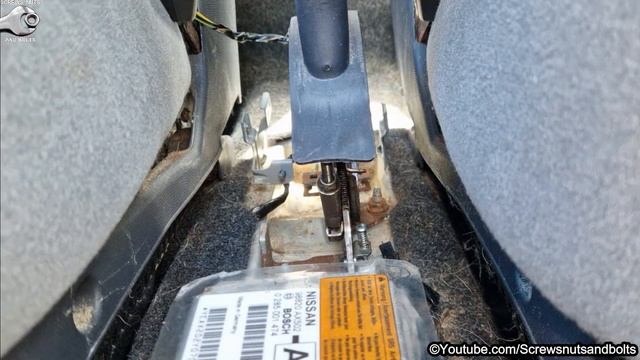 Handbrake Switch and Lever Removal - Nissan Micra K12 смотреть онлайн