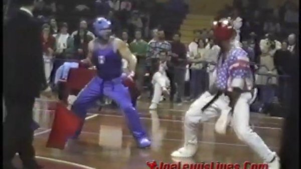 WAKO World Championship Venice 1990 - Semi Final Hakim Alston Vs France