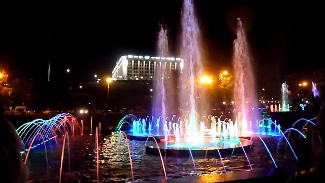 Самара. Новая набережная. Фонтаны и музыка смотреть онлайн