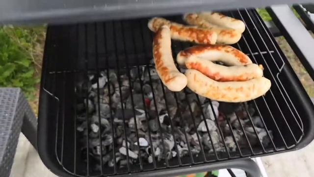 Готовим на гриле. Бургеры и колбаски. смотреть онлайн