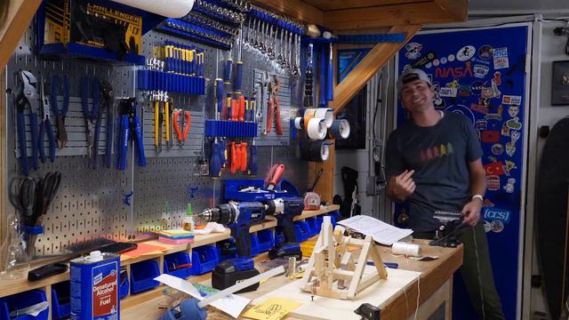 Mark Rober Class Experience by Packy McFarland смотреть онлайн