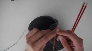 Детская шапочка бини (гномик) || Как связать весеннюю детскую шапку-бини || МК