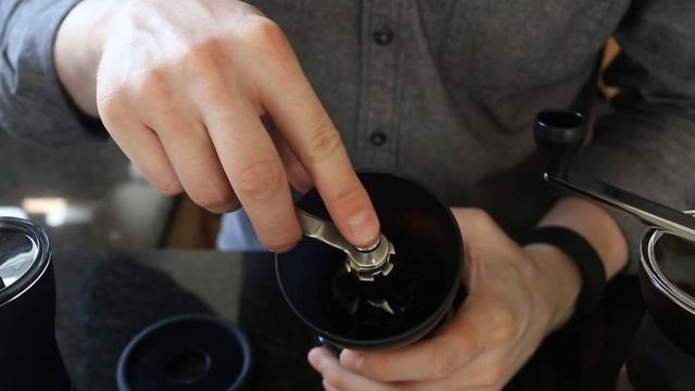 Hario's Updated Line of Hand Grinders: Skerton Plus, Skerton Pro, Mini Mill Slim Plus смотреть онлайн