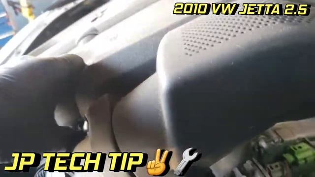 2010 VW Jetta codigo P0455 evap leak detected large leak liqueo de evaporaciones como repararlo. смотреть онлайн