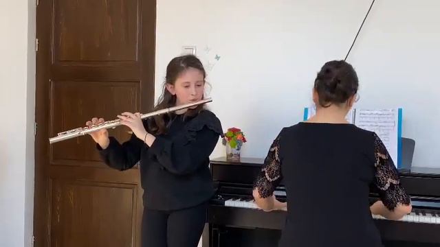 Pop Olivia Amelia, Clasa a II a, Flaut смотреть онлайн