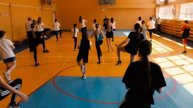 Прайд Зарядка 6 гимназия смотреть онлайн