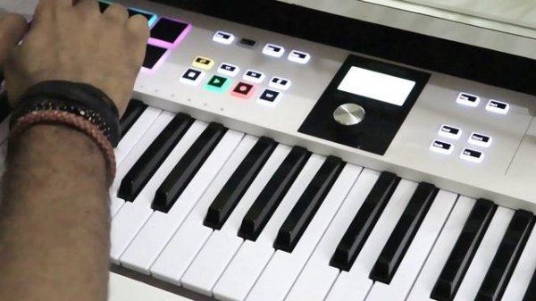 Arturia Keylab Essential 49 mk3 - Product Review In Hindi | Analog Lab V | Part - 1