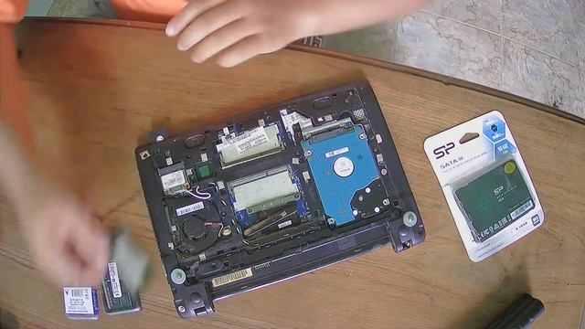 Acer V5-171| I3 Gen 2, 4 Gb DDR3 Ram, 320 Gb Hdd | Total Upgrade to 16 Gb DDR3 Ram, 512 Gb SSD смотреть онлайн
