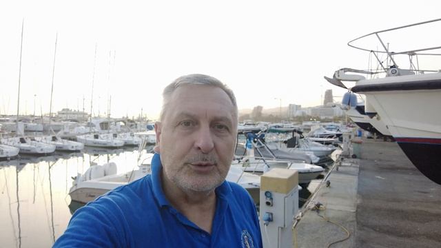 Подготовка яхты к сезону. Серия 5. Подготовка днища под новую необрастайку. смотреть онлайн