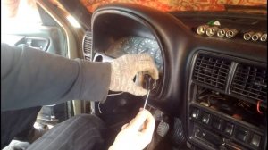 Снятие рулевой колонки и панели приборов ГАЗ 31105