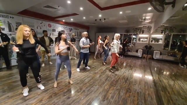 Best Bachata Classes in Dubai смотреть онлайн