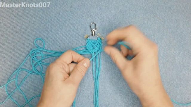Macrame keychain three hearts. Tutorial keychain. DIY macrame easy keychain смотреть онлайн
