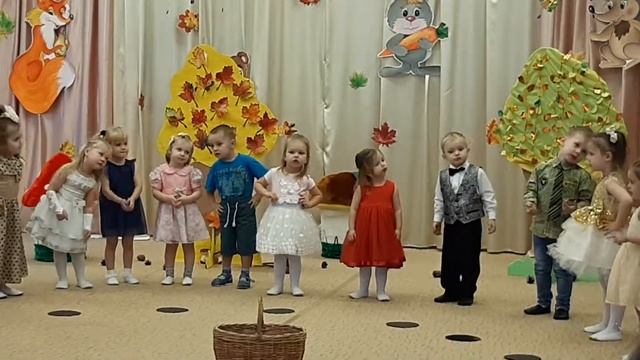 Осенний утренник в младшей группе "Мишка- шалунишка" смотреть онлайн