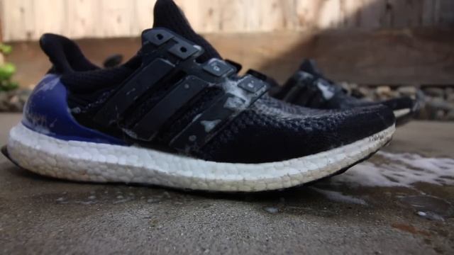 BEST WAY TO CLEAN ANY ULTRABOOST [Remove Scuff Marks + Whiten Boost] (Using Only Household Items) смотреть онлайн