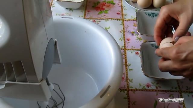 Бисквит который всегда получается. Простой рецепт вкусного рулета. смотреть онлайн