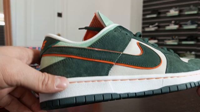 Nike Dunk Low смотреть онлайн