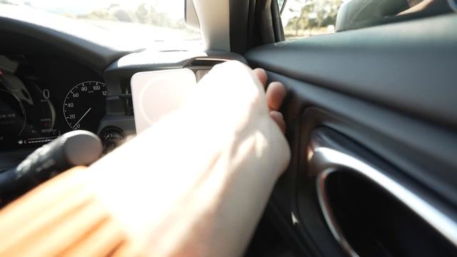 Новый Honda Vezel 2021 года — гибридный компактный семейный внедорожник Интерьер и экстерьер смотреть онлайн