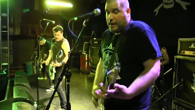 Teenage Bottlerocket - Headbanger (Live in LA) смотреть онлайн