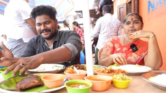 பட்டினப்பாக்கம் கடல் விருந்து with AMMA ? - Amma First Time Eating Squid & Prawn - Foodie Prabu смотреть онлайн