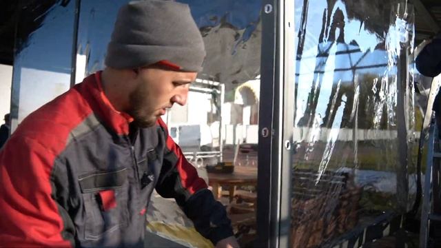 Устанавливаем мягкие окна в беседку на металлическом каркасе. Особенности монтажа. смотреть онлайн