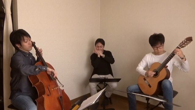 S.HIGA/ Toi, toi, toi!! смотреть онлайн