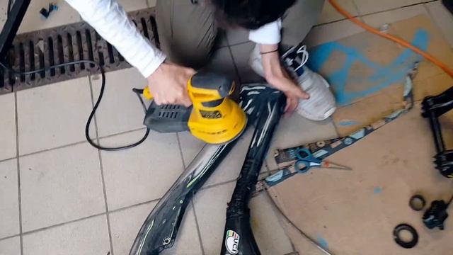 PEINTURE SPECIALIZED DEMO 8 // EP1