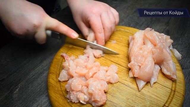 Ароматные и Сочные куриные котлеты с кабачком - просто находка для хозяюшек! смотреть онлайн