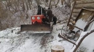 самодельный мини трактор на гусеницах заготовка дров MINI DOZER