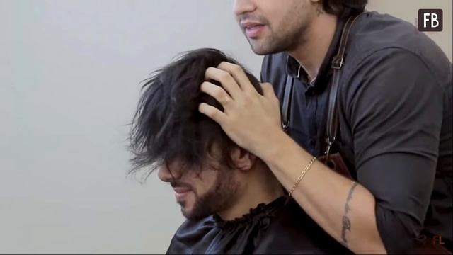 Мужчина с лысиной попал к хорошему парикмахеру и вышел от него со стильной стрижкой смотреть онлайн