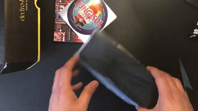 Unboxing Wailer Wah Electro Harmonix (Chile) смотреть онлайн