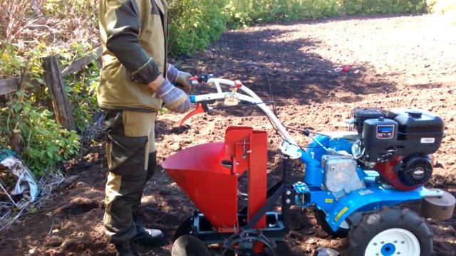 Посадка картофеля мотоблоком нева мб 23 смотреть онлайн